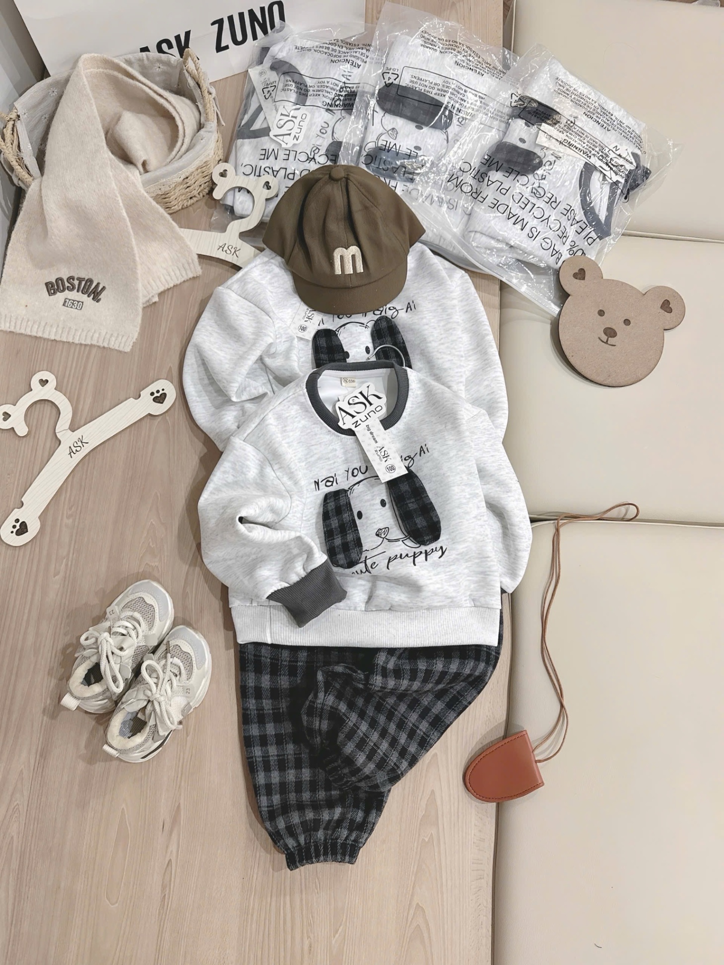 T948 - BỘ NỈ BÉ TRAI HAI DA CHÓ PUPPY TAI NỔI QUẦN CARO