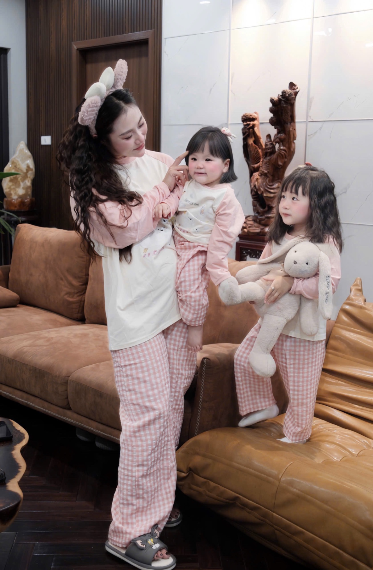 G759 - SET ĐÔI MẸ BÉ ÁO BE TAY HỒNG QUẦN KẺ