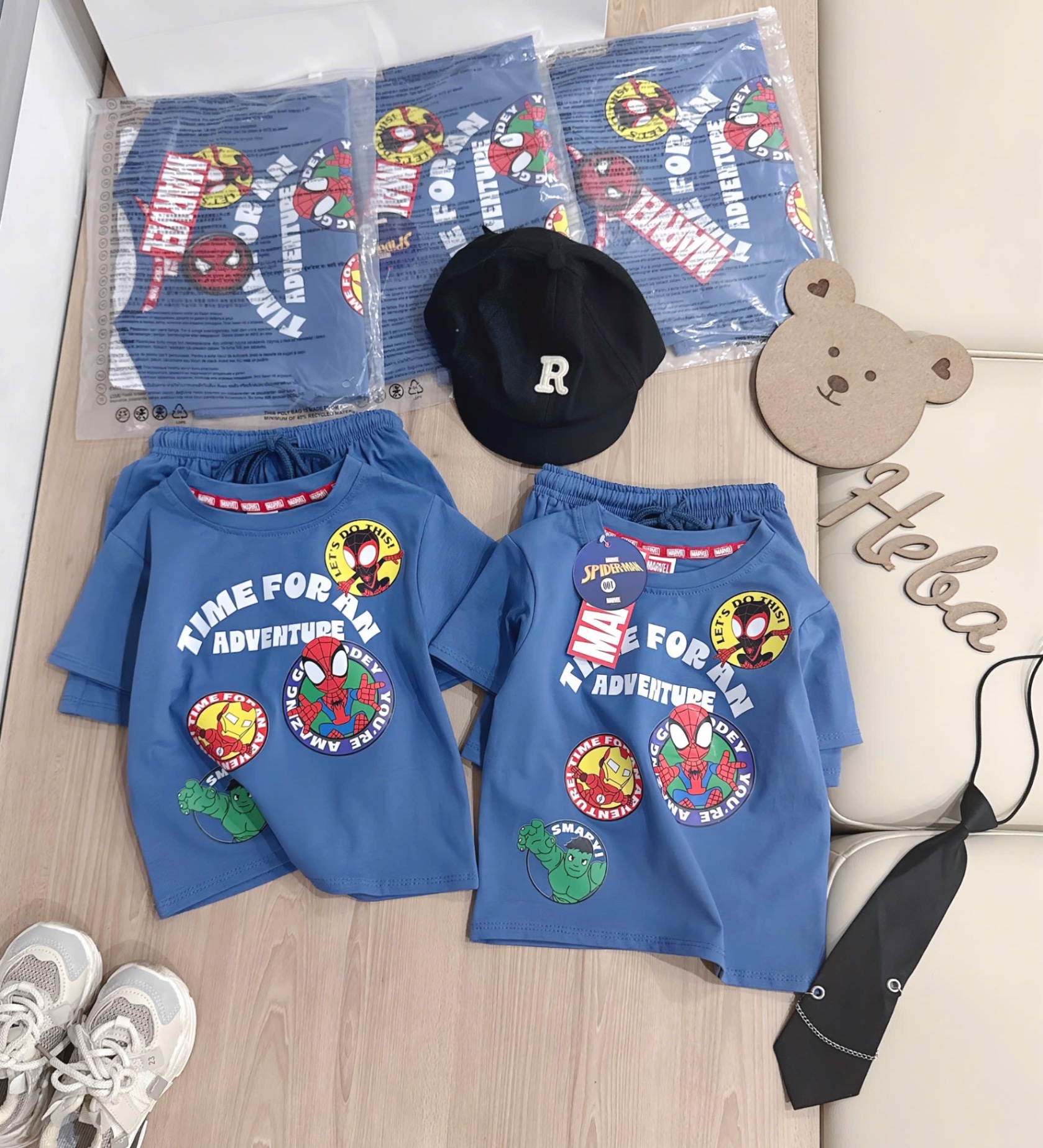 T955 - BỘ ĐÙI BÉ TRAI XANH DƯƠNG MARVEL TIME ADVENTURE