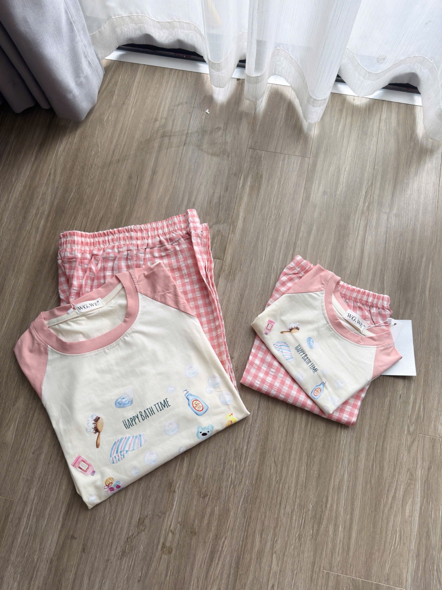 G759 - SET ĐÔI MẸ BÉ ÁO BE TAY HỒNG QUẦN KẺ