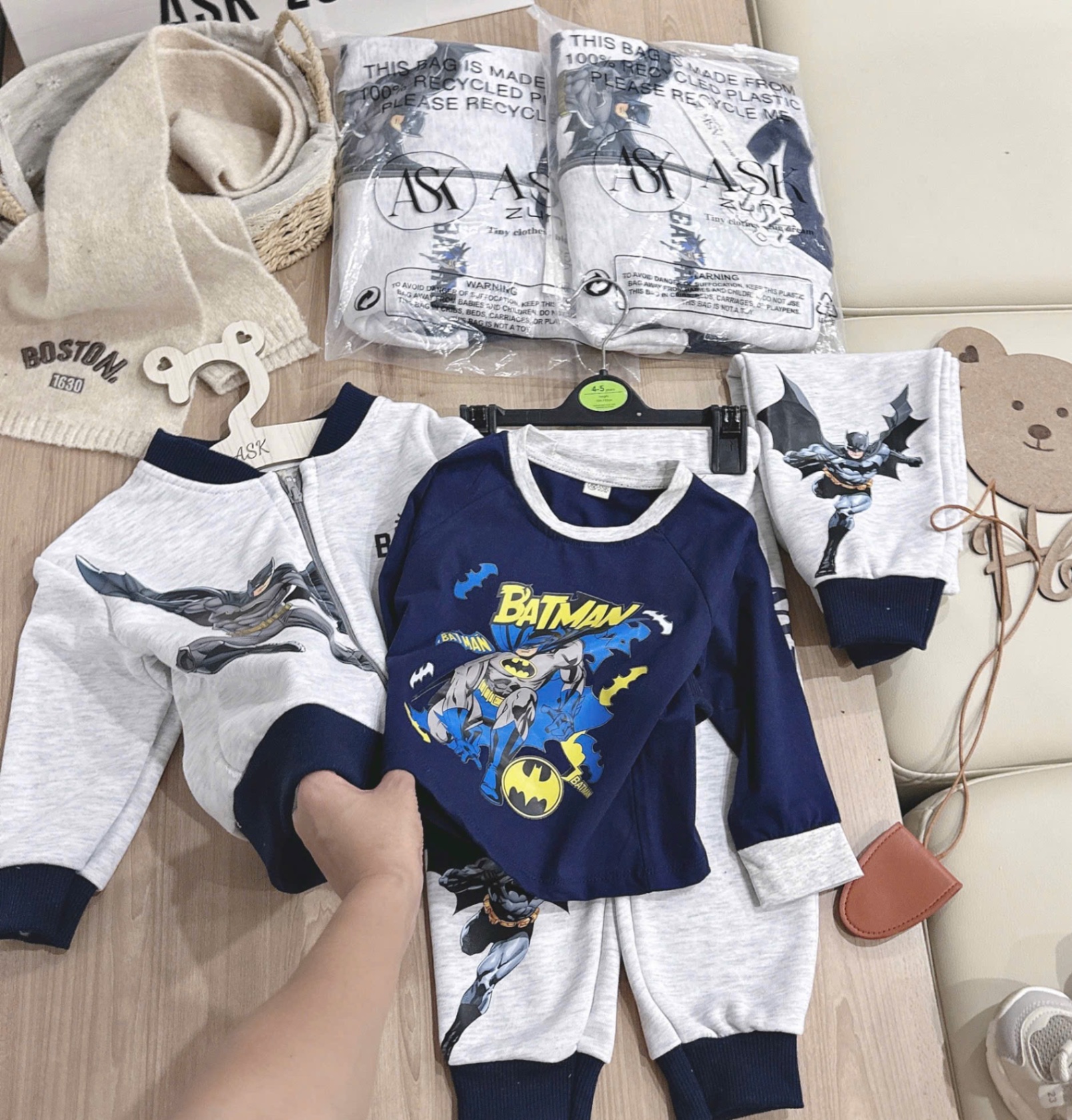 T959 - SET BÉ TRAI 3CT ÁO THAN BATMAN PHỐI BỘ NỈ GHI