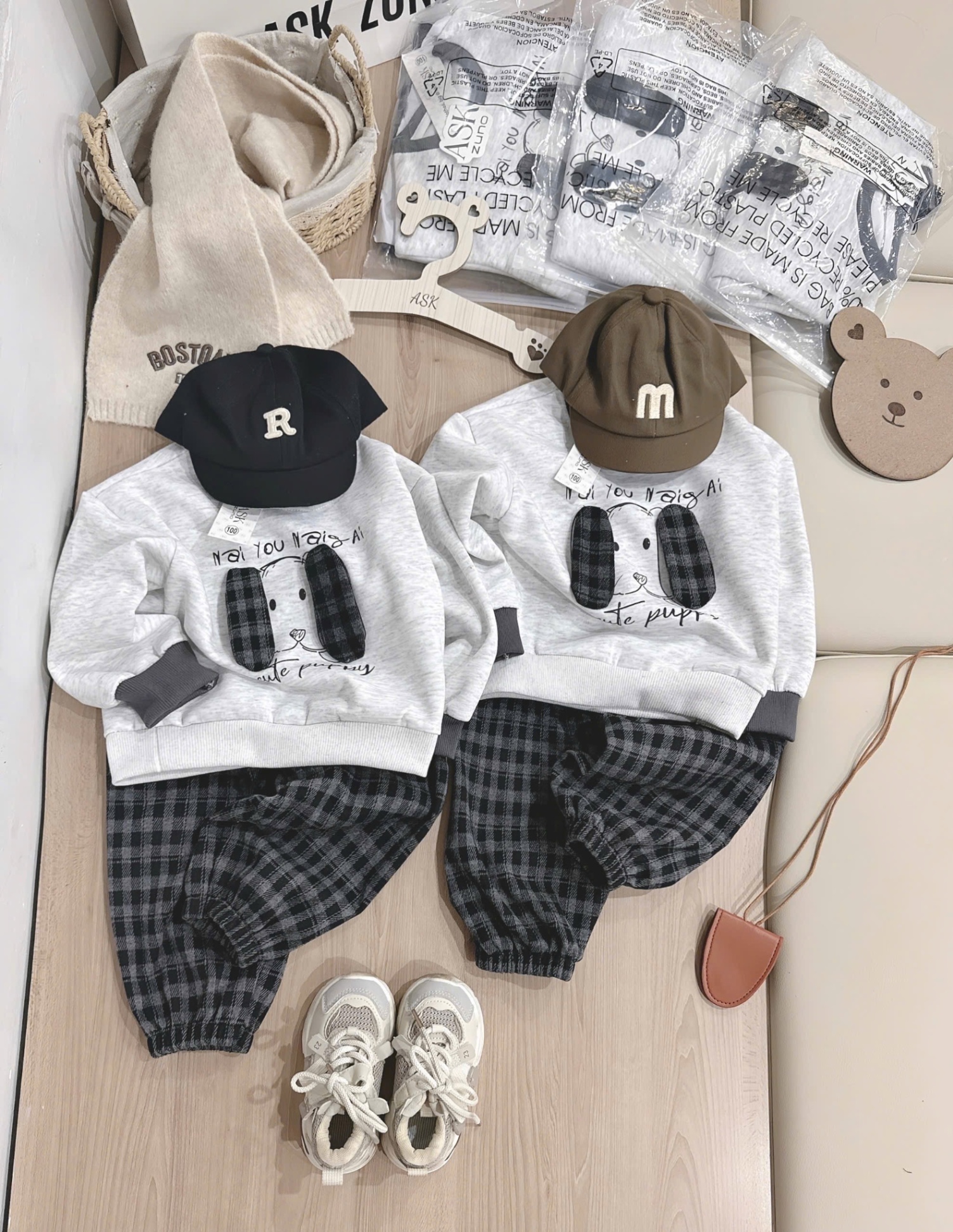 T948 - BỘ NỈ BÉ TRAI HAI DA CHÓ PUPPY TAI NỔI QUẦN CARO