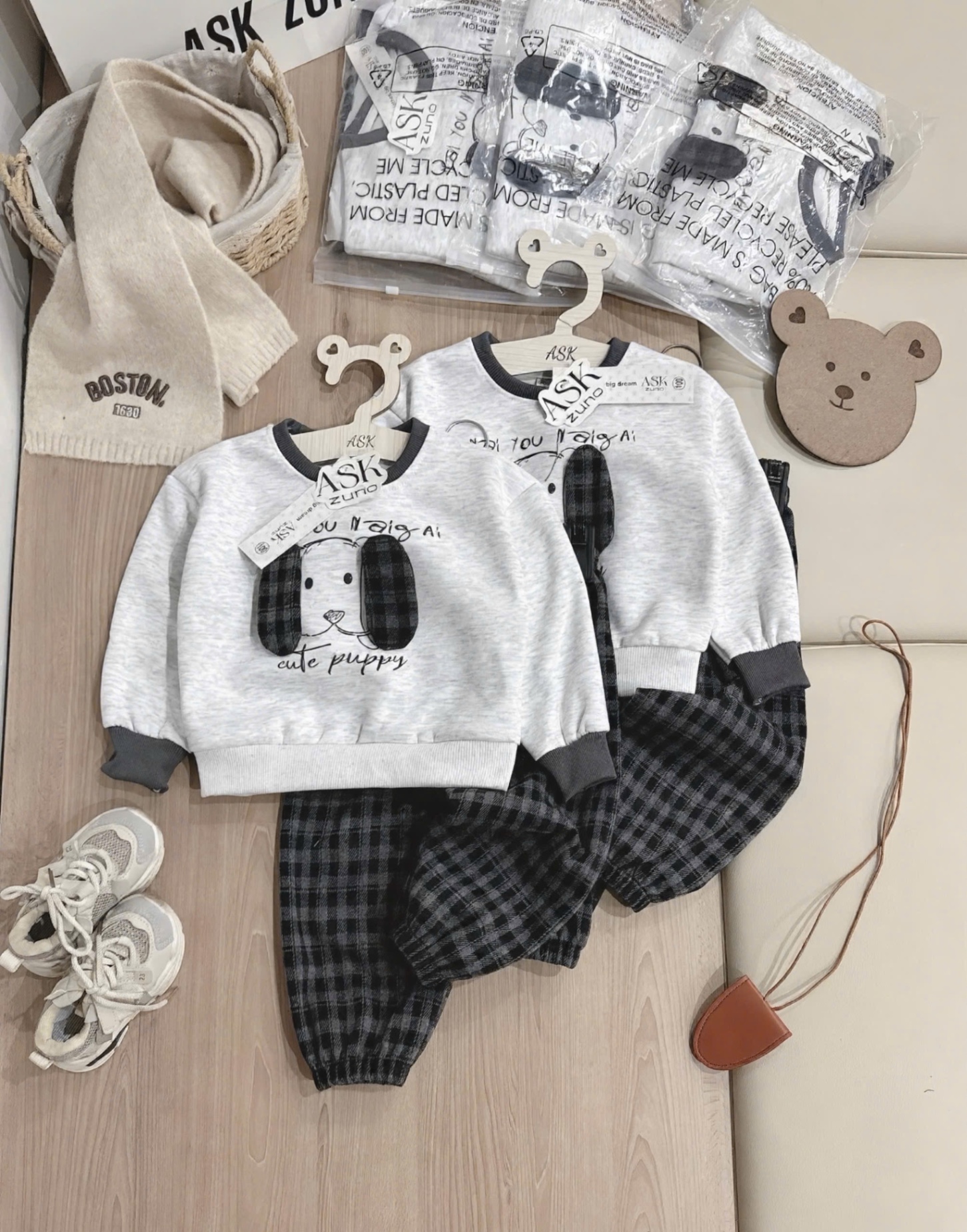 T948 - BỘ NỈ BÉ TRAI HAI DA CHÓ PUPPY TAI NỔI QUẦN CARO
