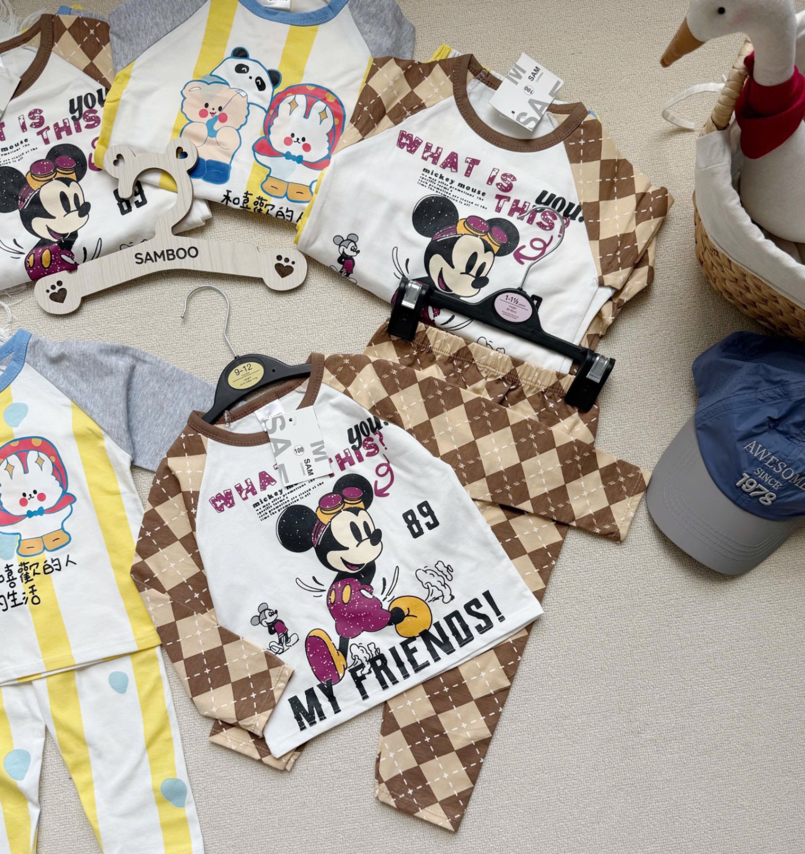 T977 - SET 2 BỘ BÉ TRAI DÀI PHỐI TAY MICKEY 89