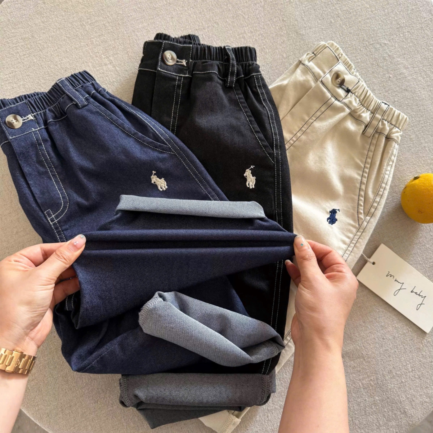 QB341 - QUẦN JEANS BÉ TRAI CẠP CHUN THÊU KỊ SĨ 3M