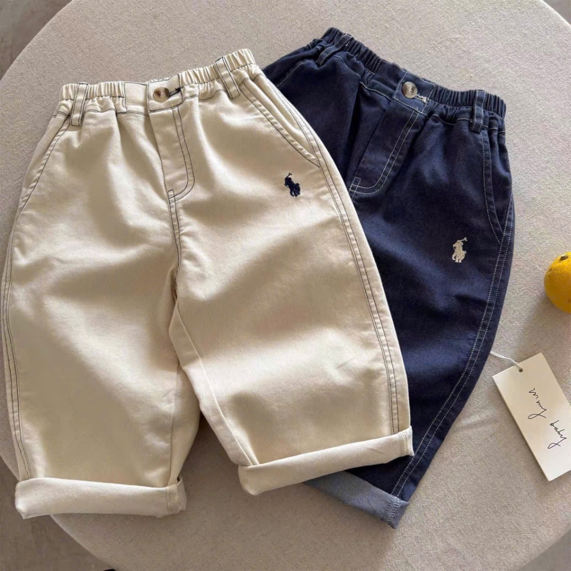 QB341 - QUẦN JEANS BÉ TRAI CẠP CHUN THÊU KỊ SĨ 3M