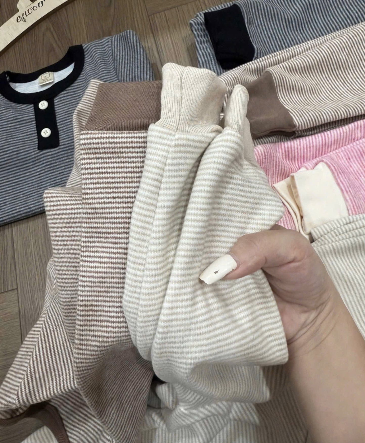 G780 - BỘ BÉ ZIP LÔNG KẺ NGANG CỔ CÚC VIỀN
