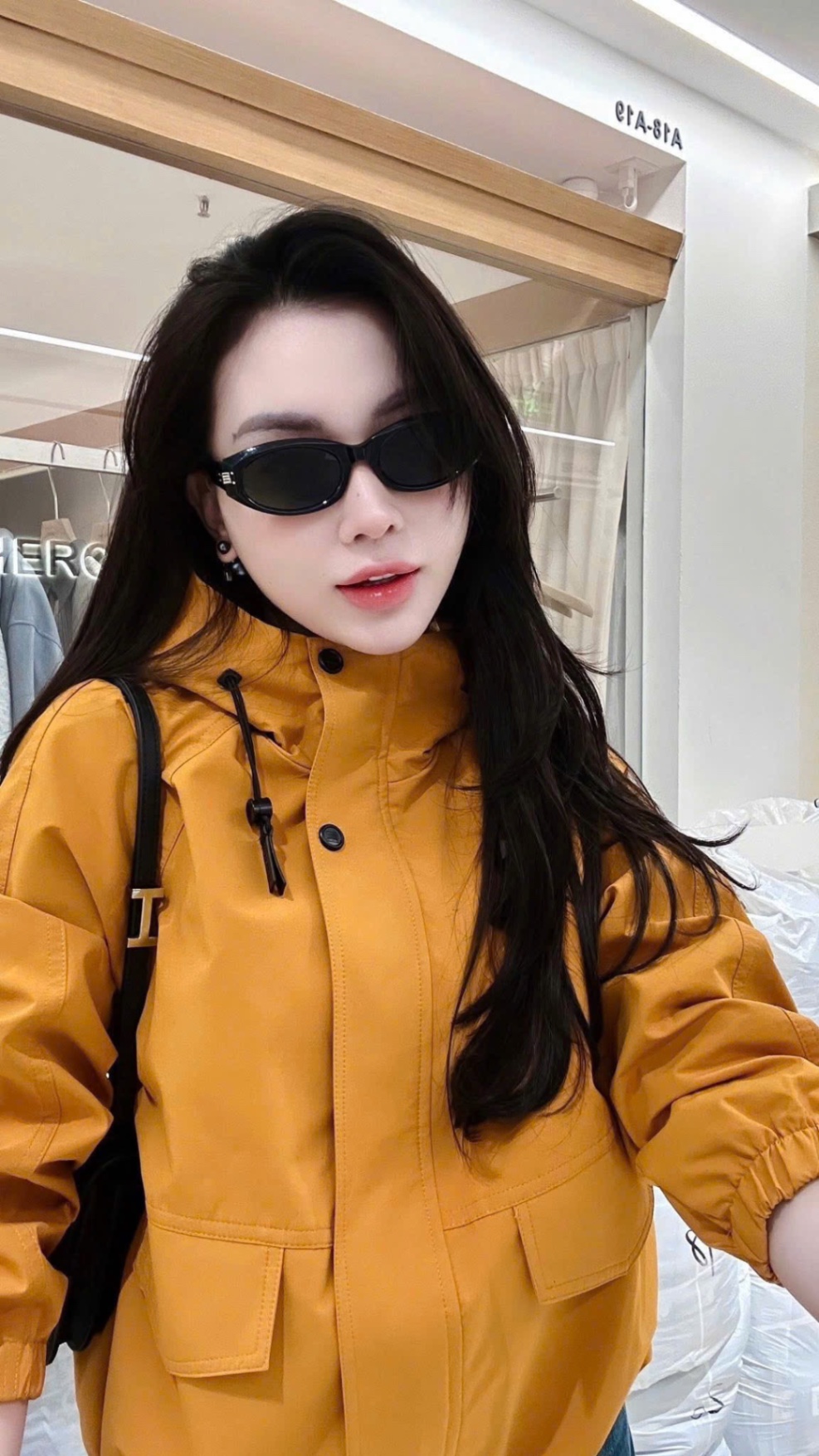 ANU318 - ÁO KHOÁC GIÓ NỮ CHỐNG NƯỚC CÚC BẤM