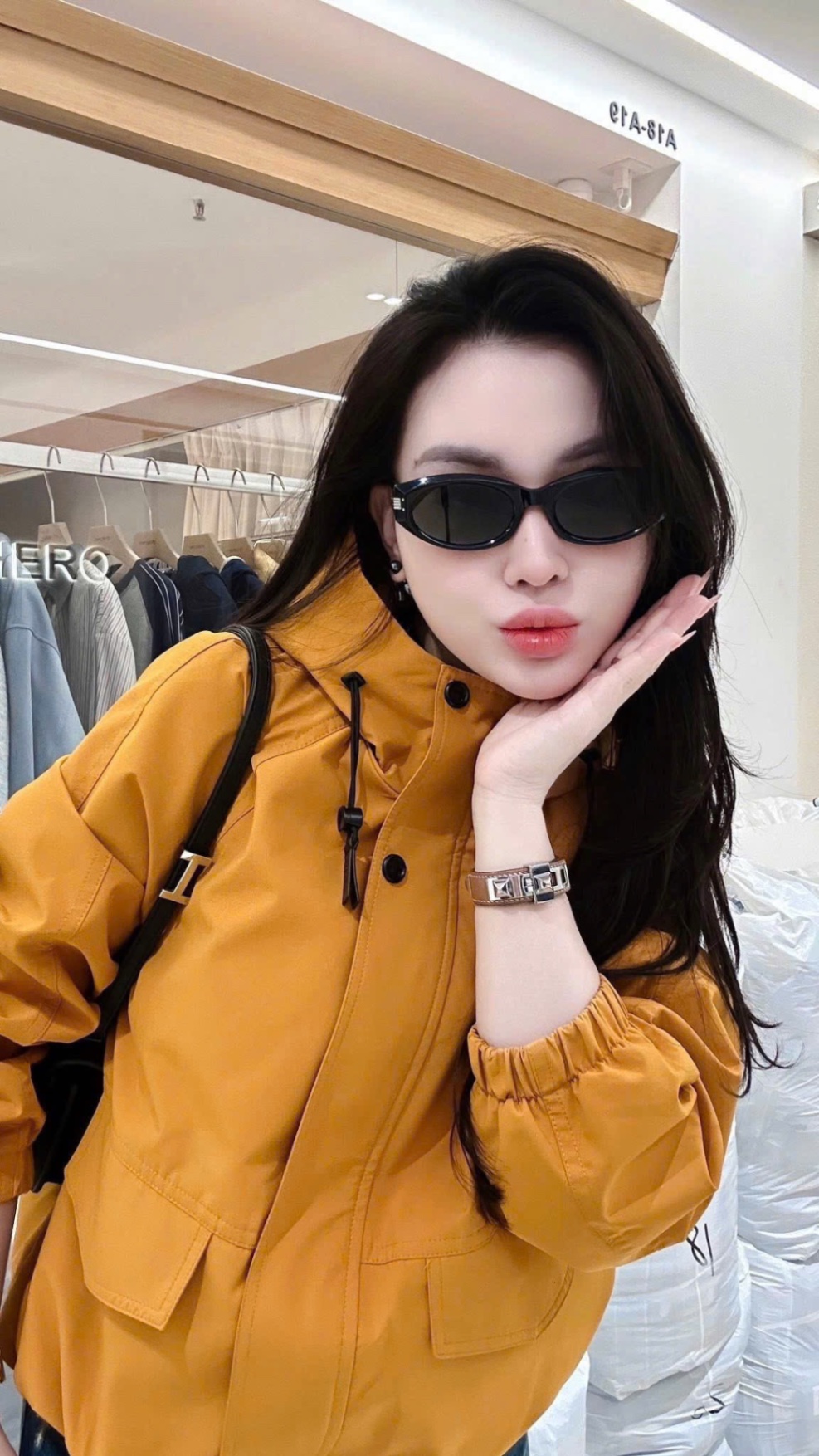 ANU318 - ÁO KHOÁC GIÓ NỮ CHỐNG NƯỚC CÚC BẤM