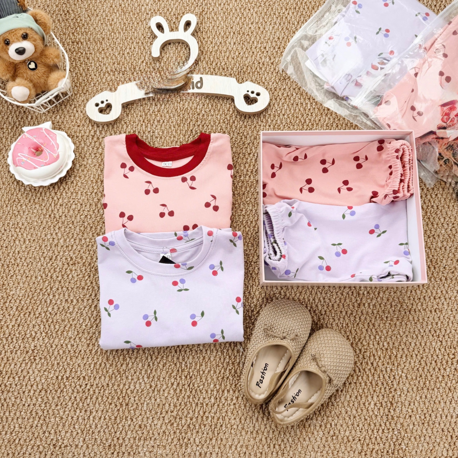 G788 - SET 2 BỘ BÉ GÁI ZIP DÀI TAY CHERRY