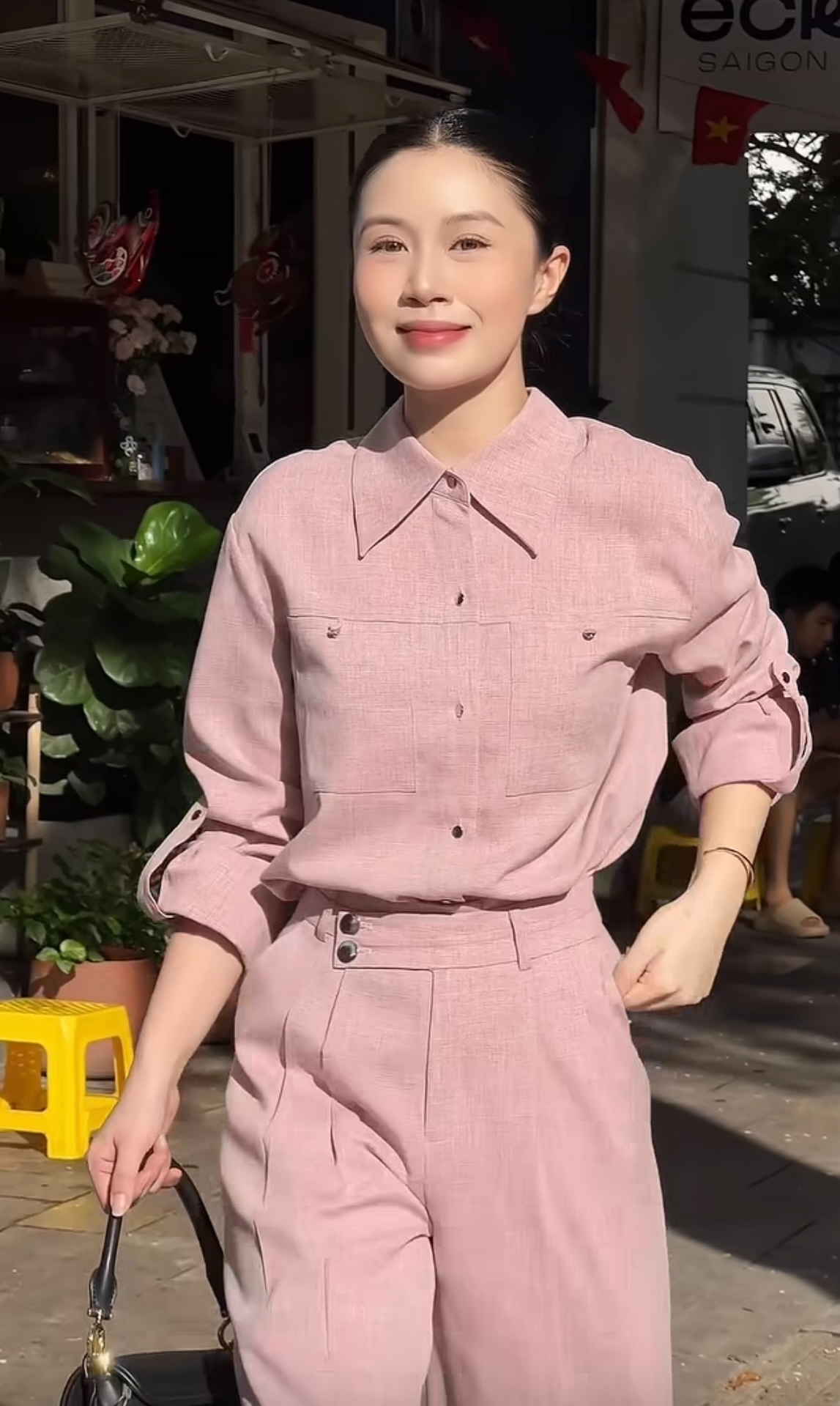 S199 - SET NỮ ÁO SƠ MI HỒNG TAY GẤP QUẦN SUÔNG ĐAI CHÉO