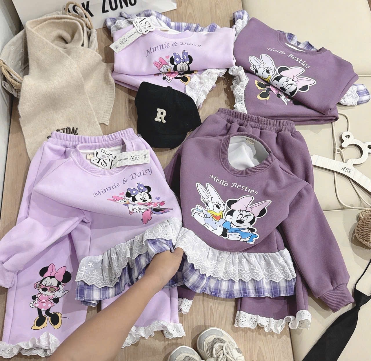 G794 - BỘ NỈ BÉ GÁI HAIDA SIZE ĐẠI Minnie Daisy PHỐI REN