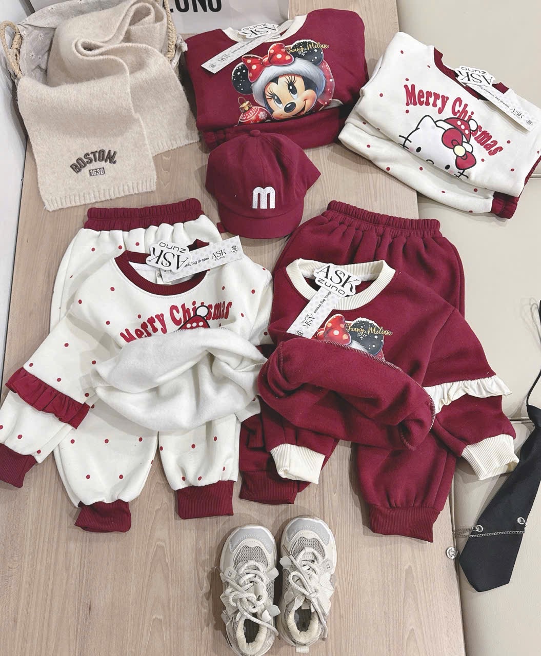G795 - BỘ NỈ BÉ GÁI HAIDA MICKEY PHỐI ĐỎ BE CHRISMAS