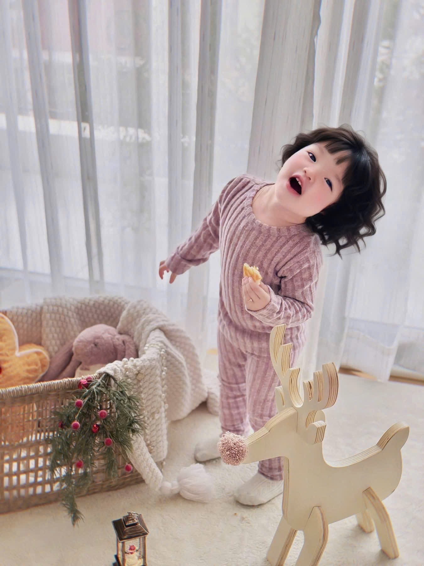 G802 - SET 2 BỘ BÉ GÁI TRƠN TĂM ĐŨA LÔNG