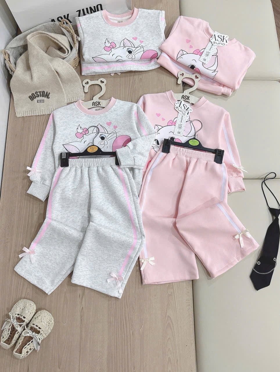 G812 - BỘ NỈ BÉ GÁI SIZE NHỠ ĐÍNH NƠ MÈO Marie