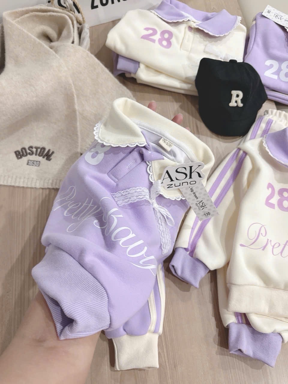G814 - BỘ NỈ BÉ GÁI SIZE NHỠ CỔ SEN Pretty Baby28