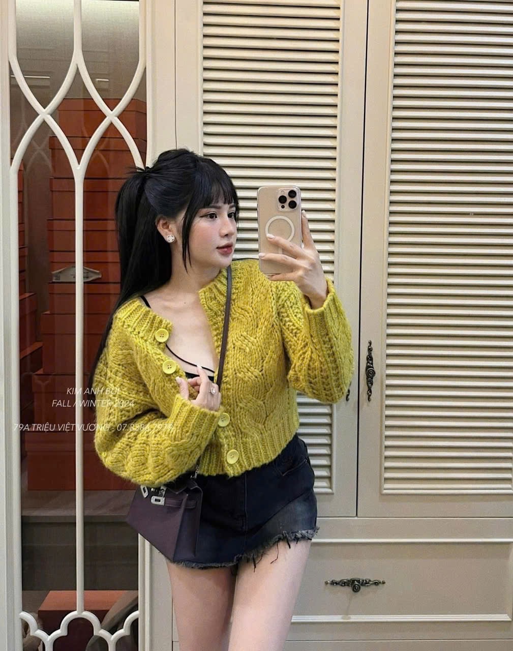 ANU326 - ÁO KHOÁC LEN QC VÀNG VẶN THỪNG