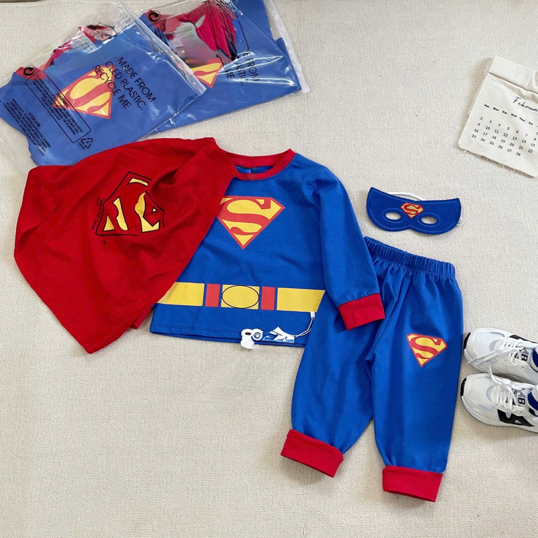 T019 - SET BÉ TRAI 4CT XANH ĐỎ SPIDERMAN KÈM CHOÀNG
