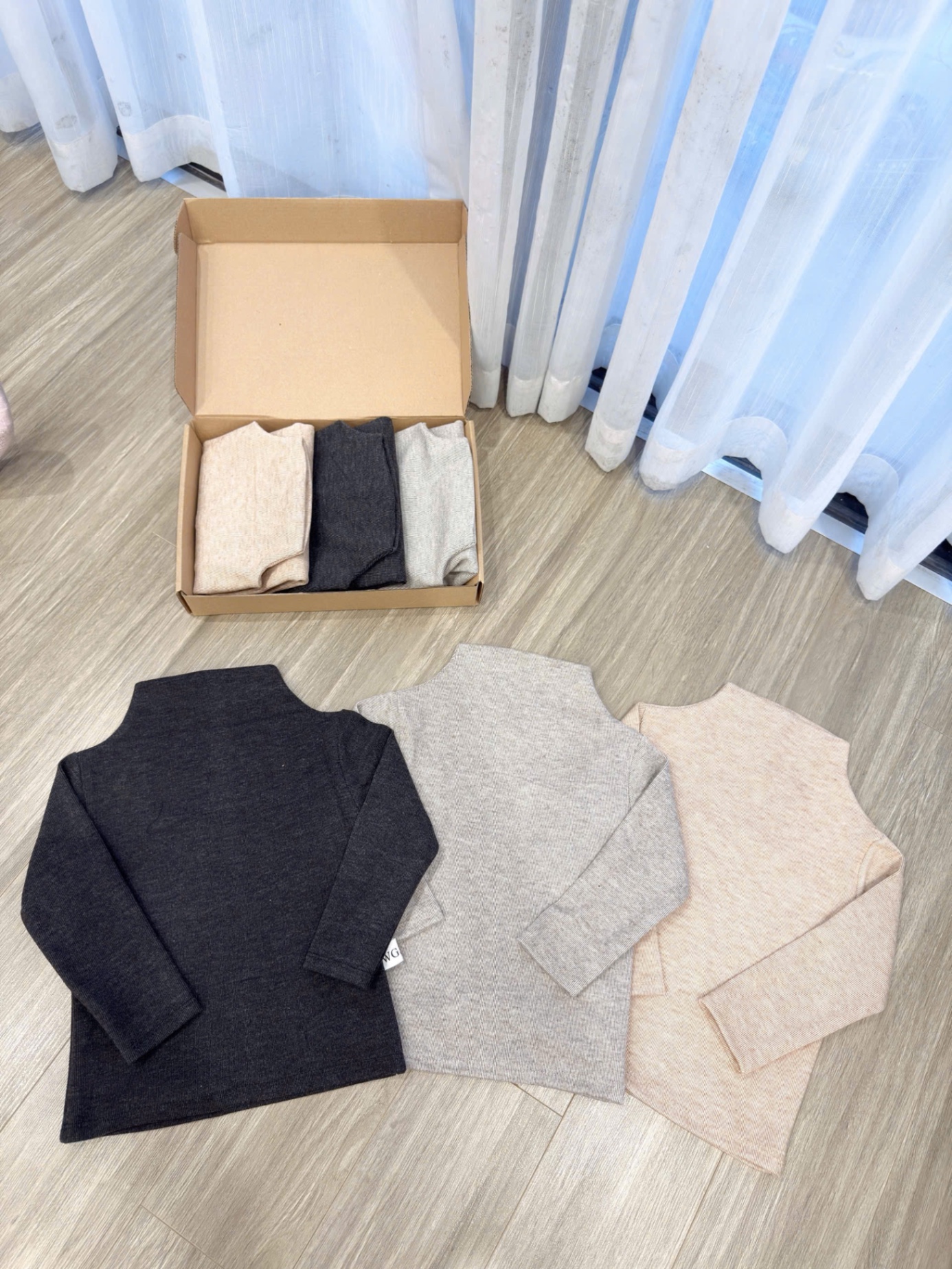 AB829 - SET 3 ÁO BÉ ZIP TĂM CAO CỔ đen xám be