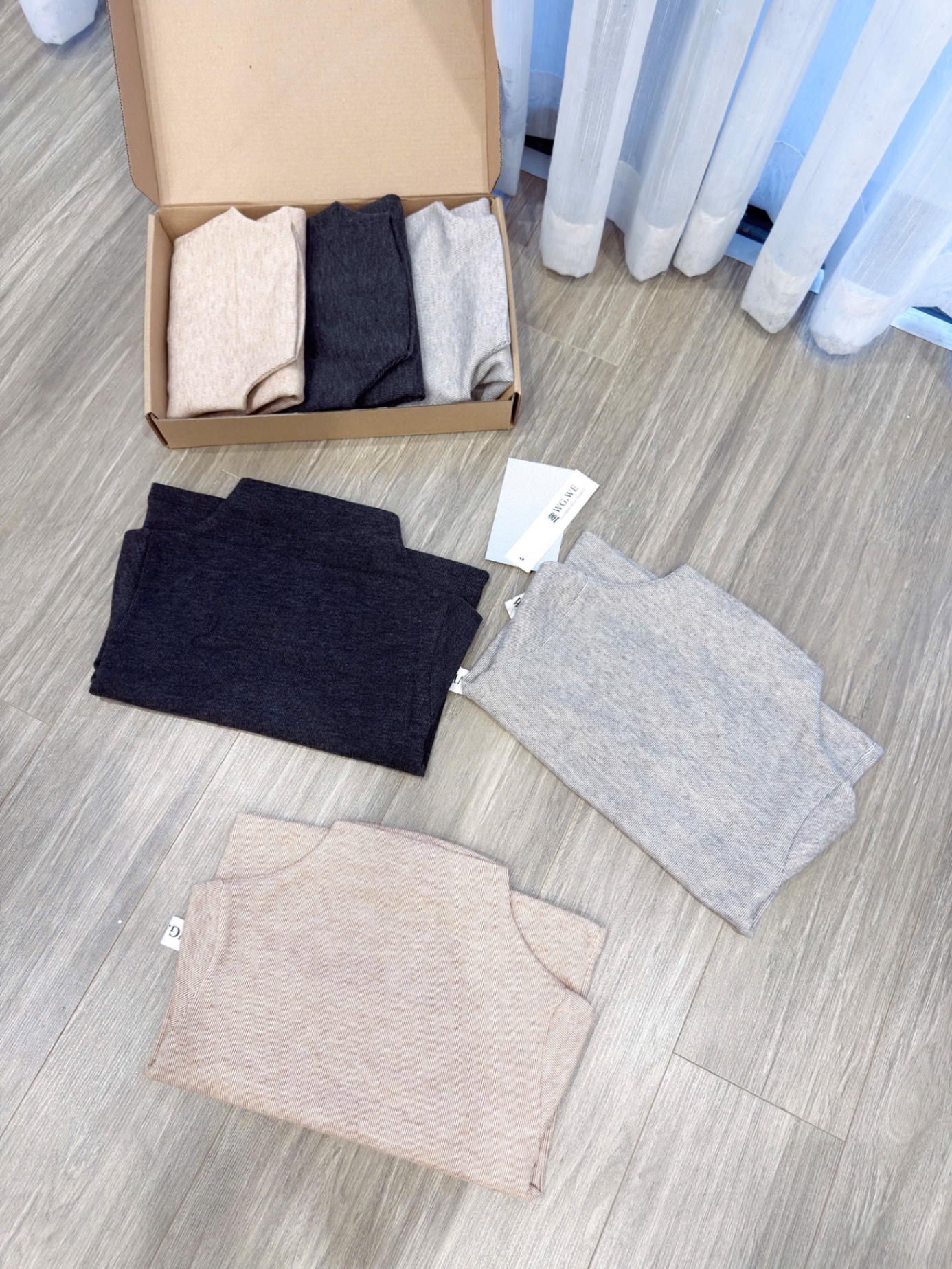 AB829 - SET 3 ÁO BÉ ZIP TĂM CAO CỔ đen xám be