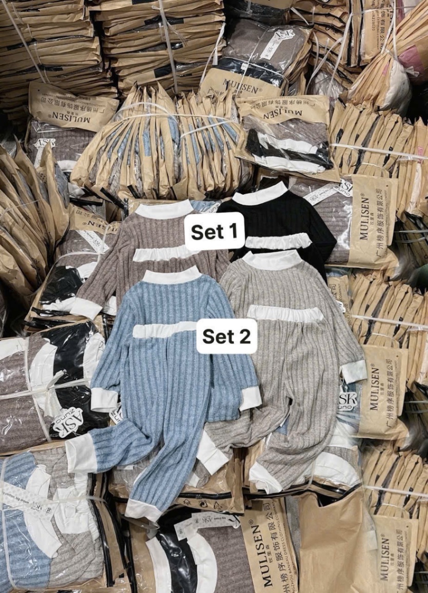 T020 - SET 2 BỘ BÉ TRAI ĐŨA LÔNG CỔ TRẮNG