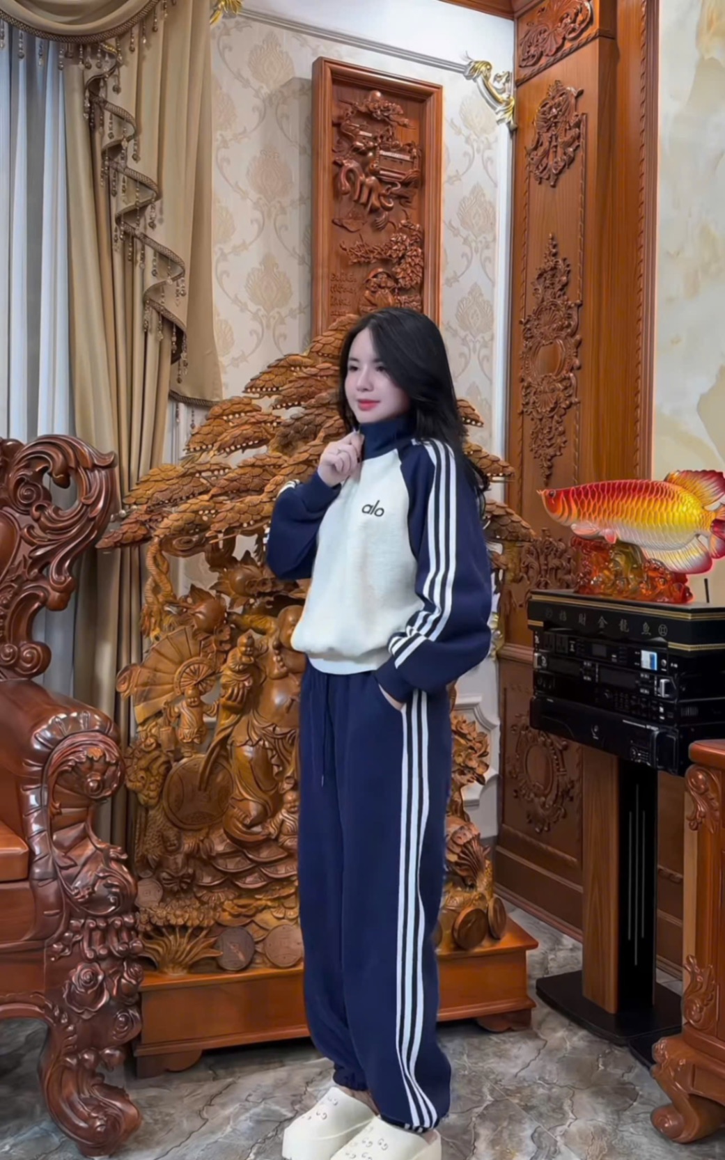 S216 - BỘ NỈ NỮ HAIDA CỔ KHOA GHI TAY THAN Alo