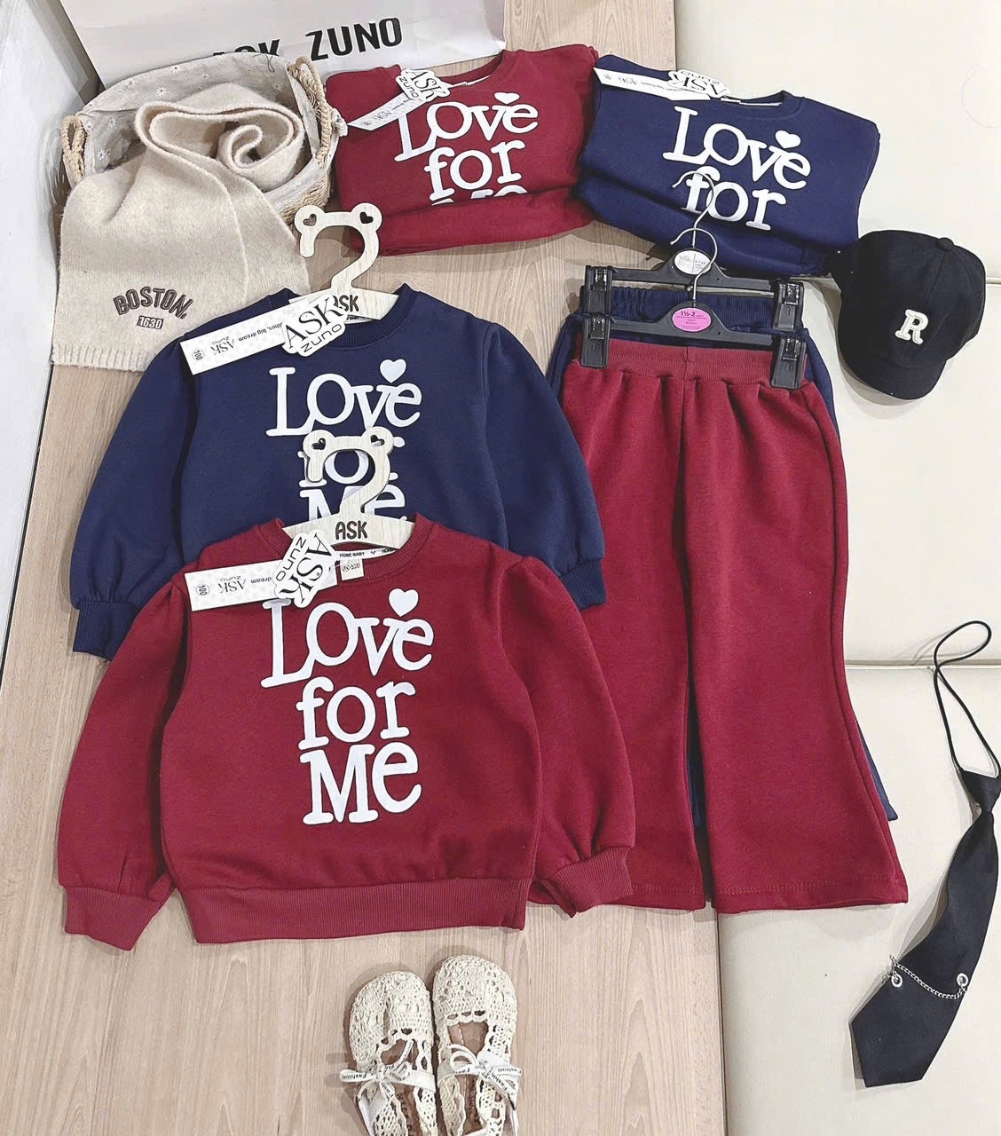 G823 - BỘ NỈ BÉ GÁI Love for me QUẦN LOE