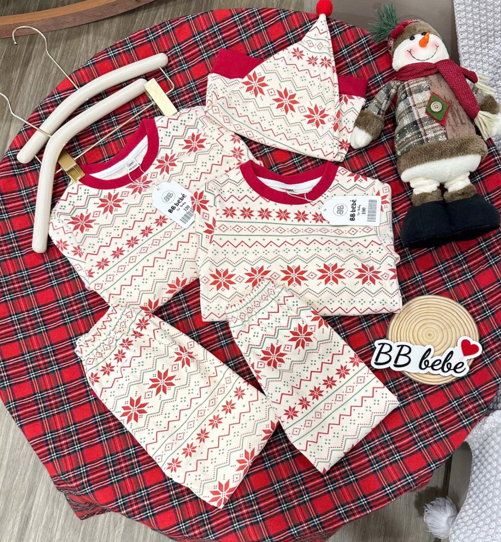 T024 - BỘ BÉ ZIP LÔNG MÀU BE THỔ CẨM ĐỎ KÈM MŨ