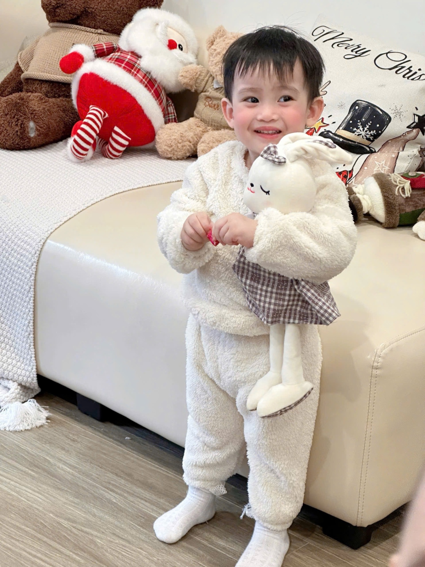 T022 - SET 2 BỘ BÉ TRAI GÁI LÔNG TRƠN nâu be