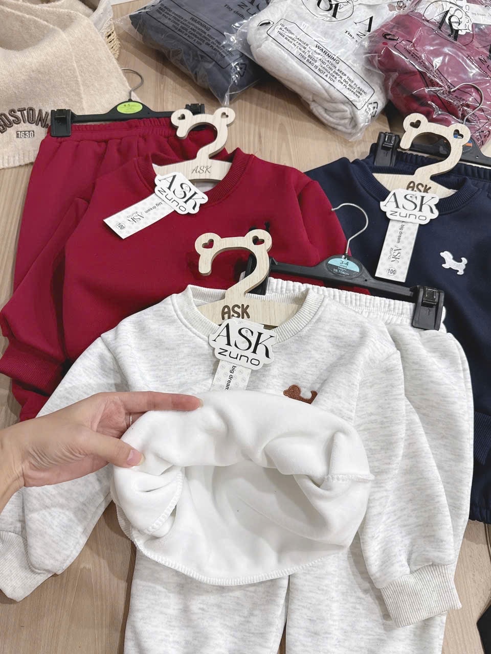 T025 - BỘ NỈ BÉ TRAI HAIDA THÊU CHÓ