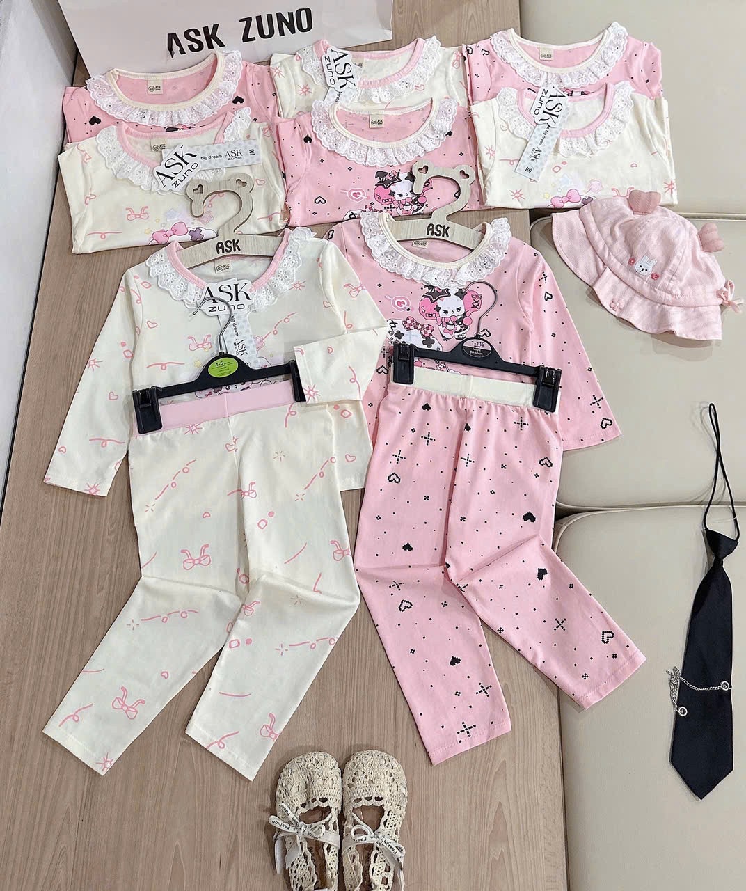 G825 - SET 2 BỘ BÉ GÁI DÀI TAY KUROMI hồng be