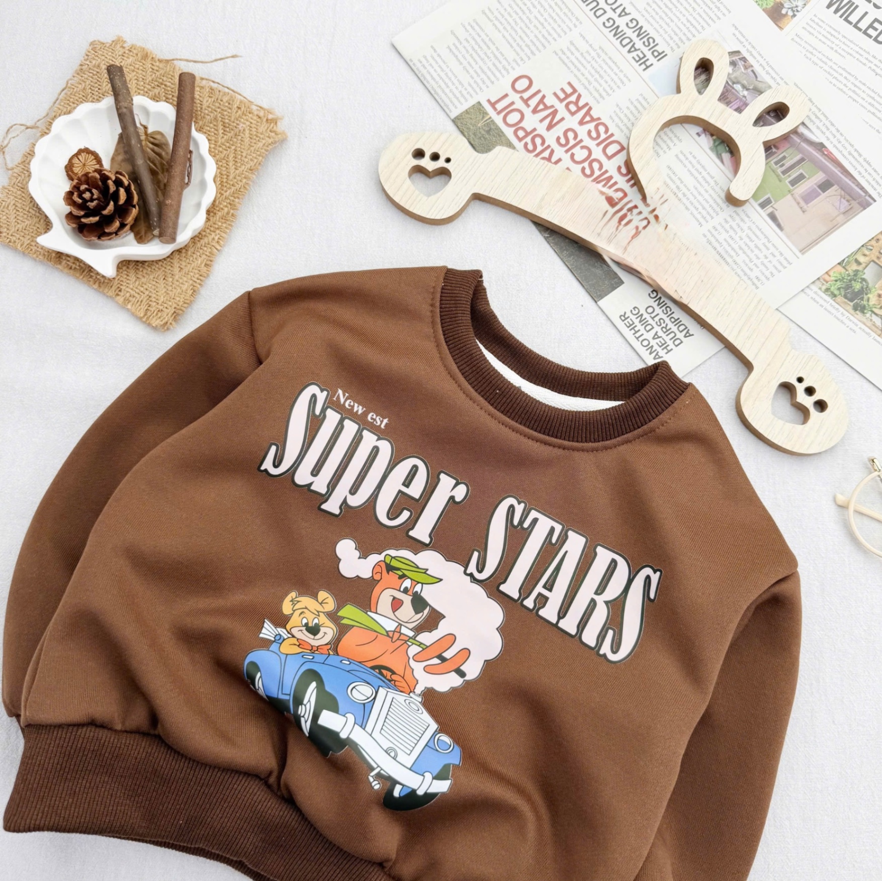 AB837 - SET 2 ÁO BÉ TRAI NỈ HAIDA SUPER STAR nâu ghi