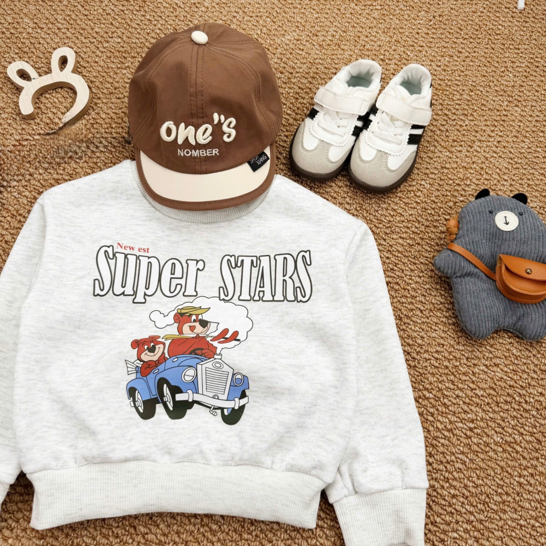 AB837 - SET 2 ÁO BÉ TRAI NỈ HAIDA SUPER STAR nâu ghi