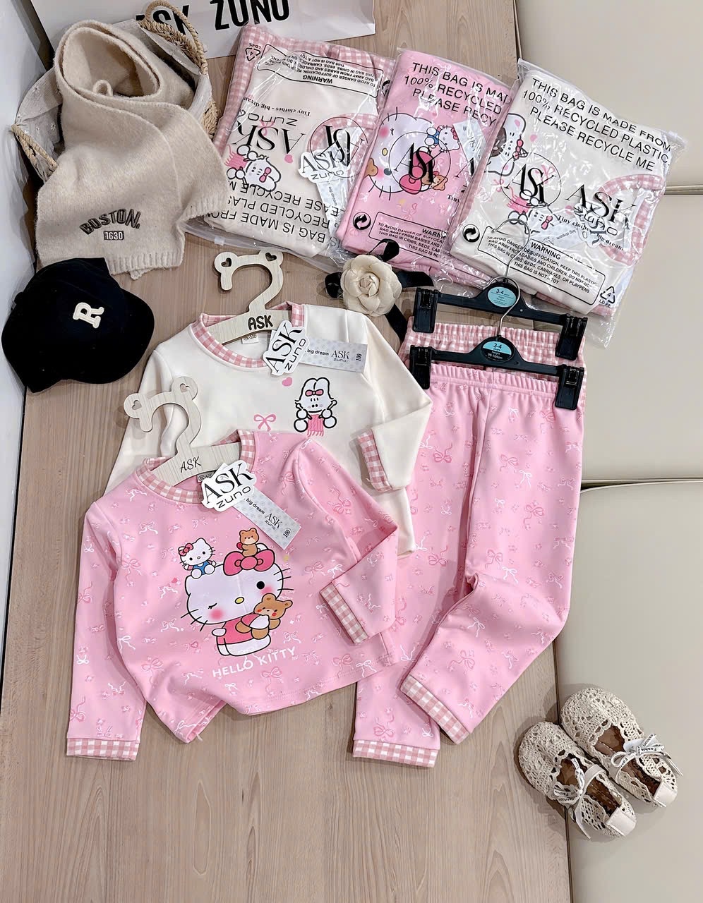 G827 - SET 2 BỘ BÉ GÁI ZIP LÔNG KITTY hồng be PHỐI KẺ