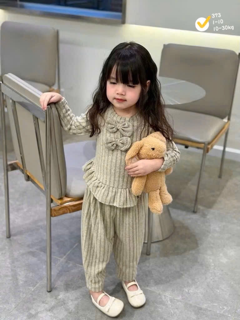 G832 - BỘ BÉ GÁI LEN THỎ BÈO GẤU ĐÍNH NƠ