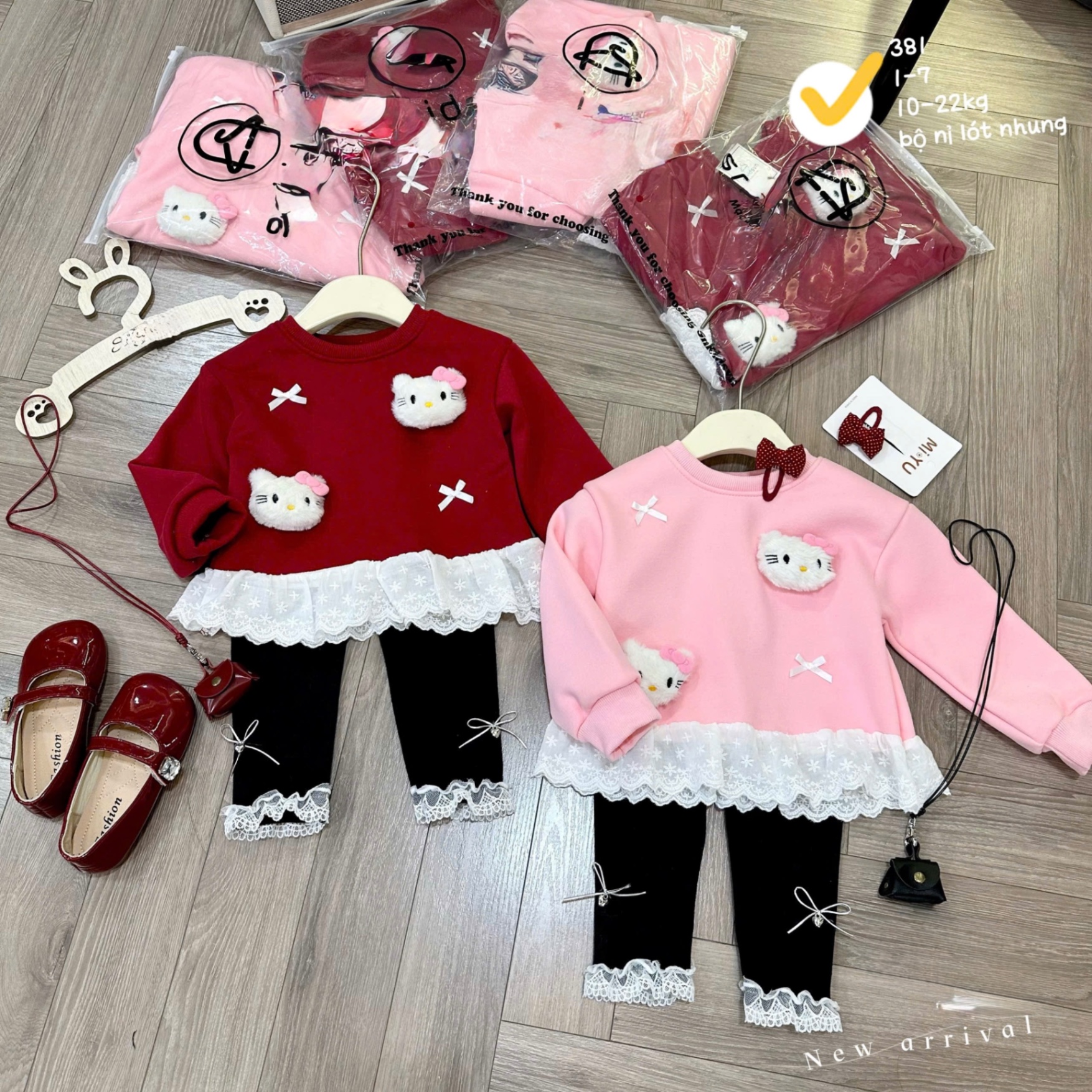 G840 - BỘ BÉ GÁI NỈ LÓT NHUNG KITTY NỔI PHỐI REN