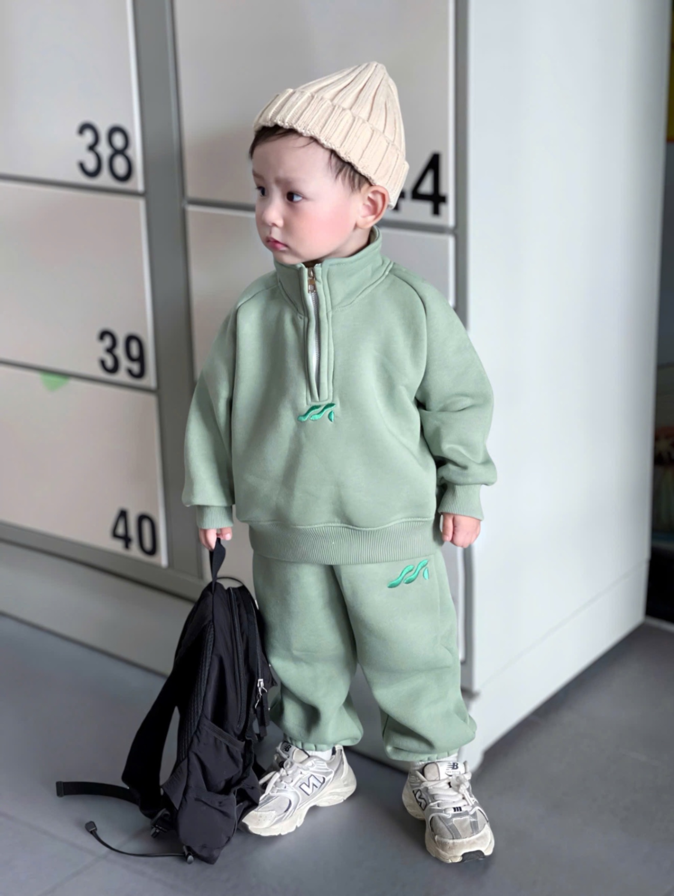T055 - BỘ NỈ BÉ TRAI CỔ KHOÁ XANH NGỌC THÊU