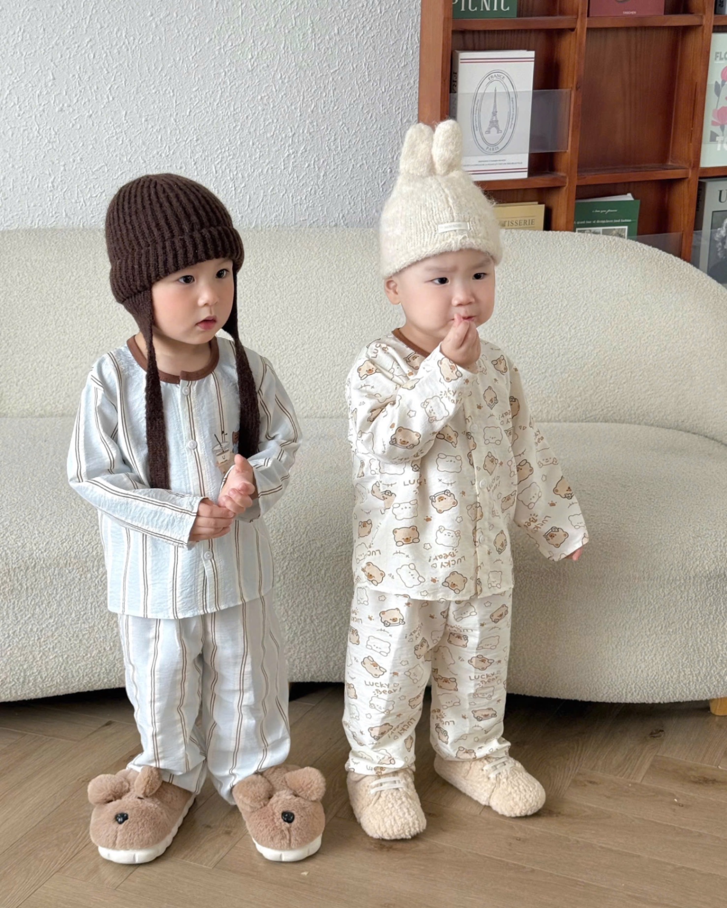 T052 - SET 2 BỘ BÉ TRAI PYJAMA CỔ TRÒN GẤU NÂU xanh be