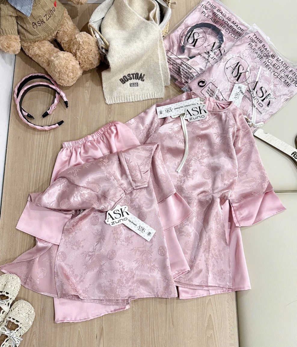 G843 - SET ÁO DÀI BÉ GÁI HỒNG VÂN LỤA TẾT NƠ