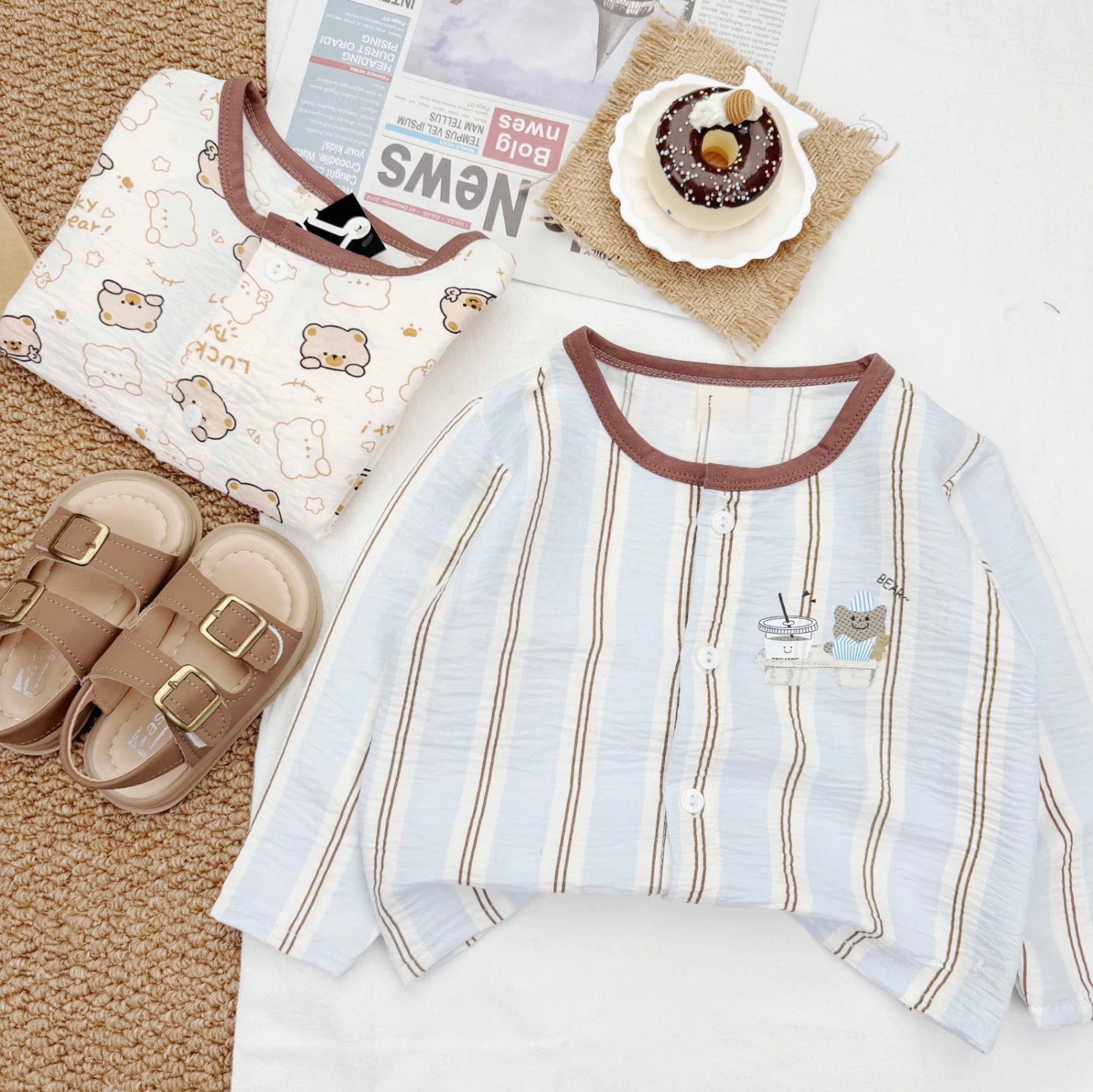 T052 - SET 2 BỘ BÉ TRAI PYJAMA CỔ TRÒN GẤU NÂU xanh be