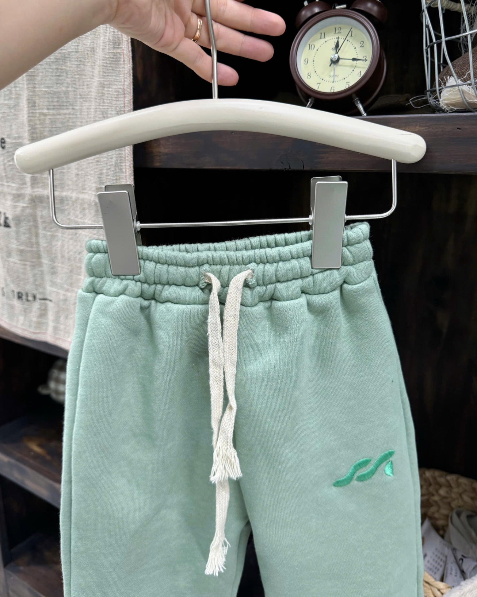 T055 - BỘ NỈ BÉ TRAI CỔ KHOÁ XANH NGỌC THÊU