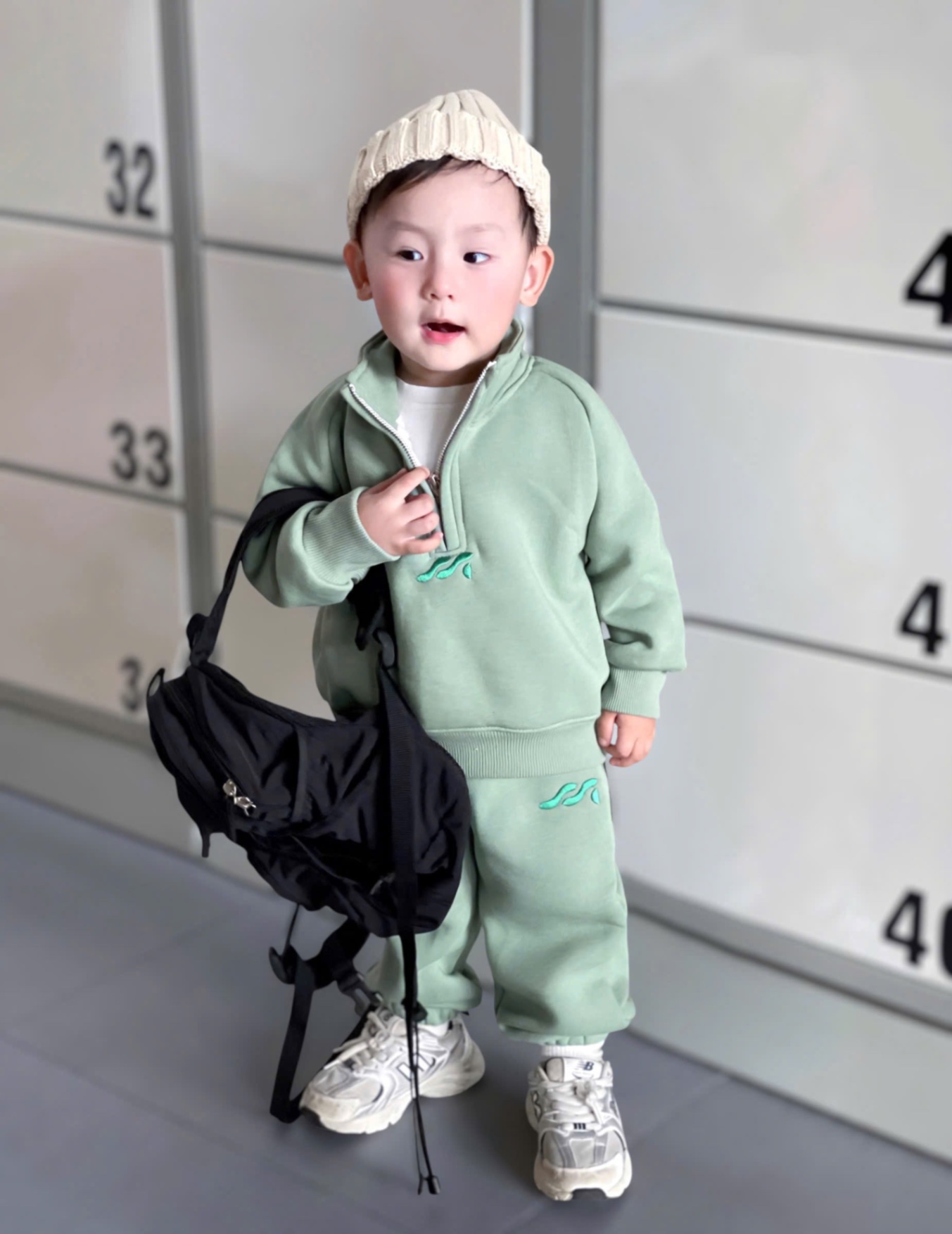 T055 - BỘ NỈ BÉ TRAI CỔ KHOÁ XANH NGỌC THÊU