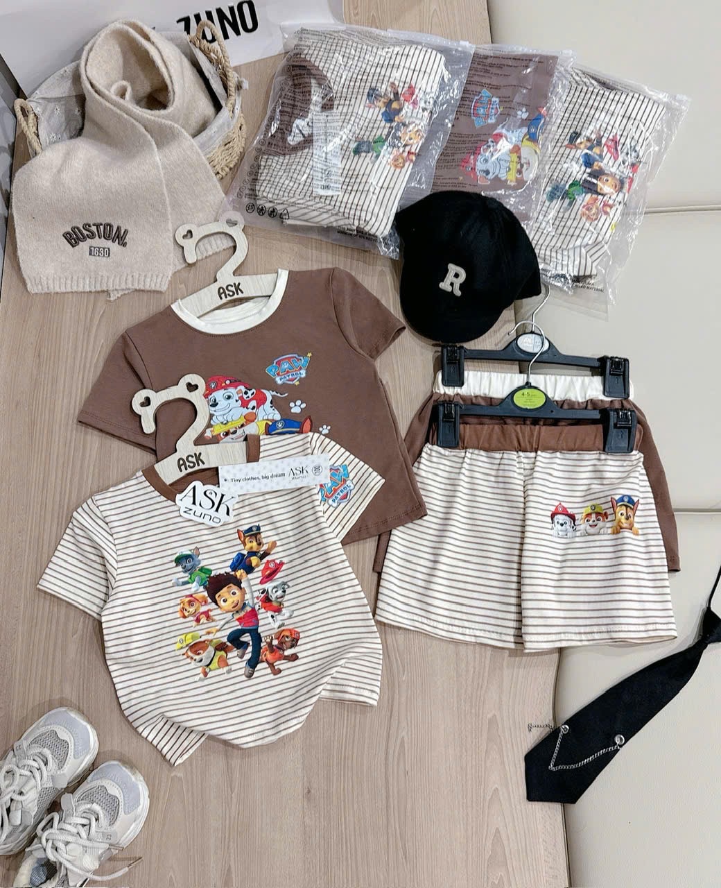 T067 - SET 2 BỘ ĐÙI BÉ TRAI PAW PATROL nâu kẻ