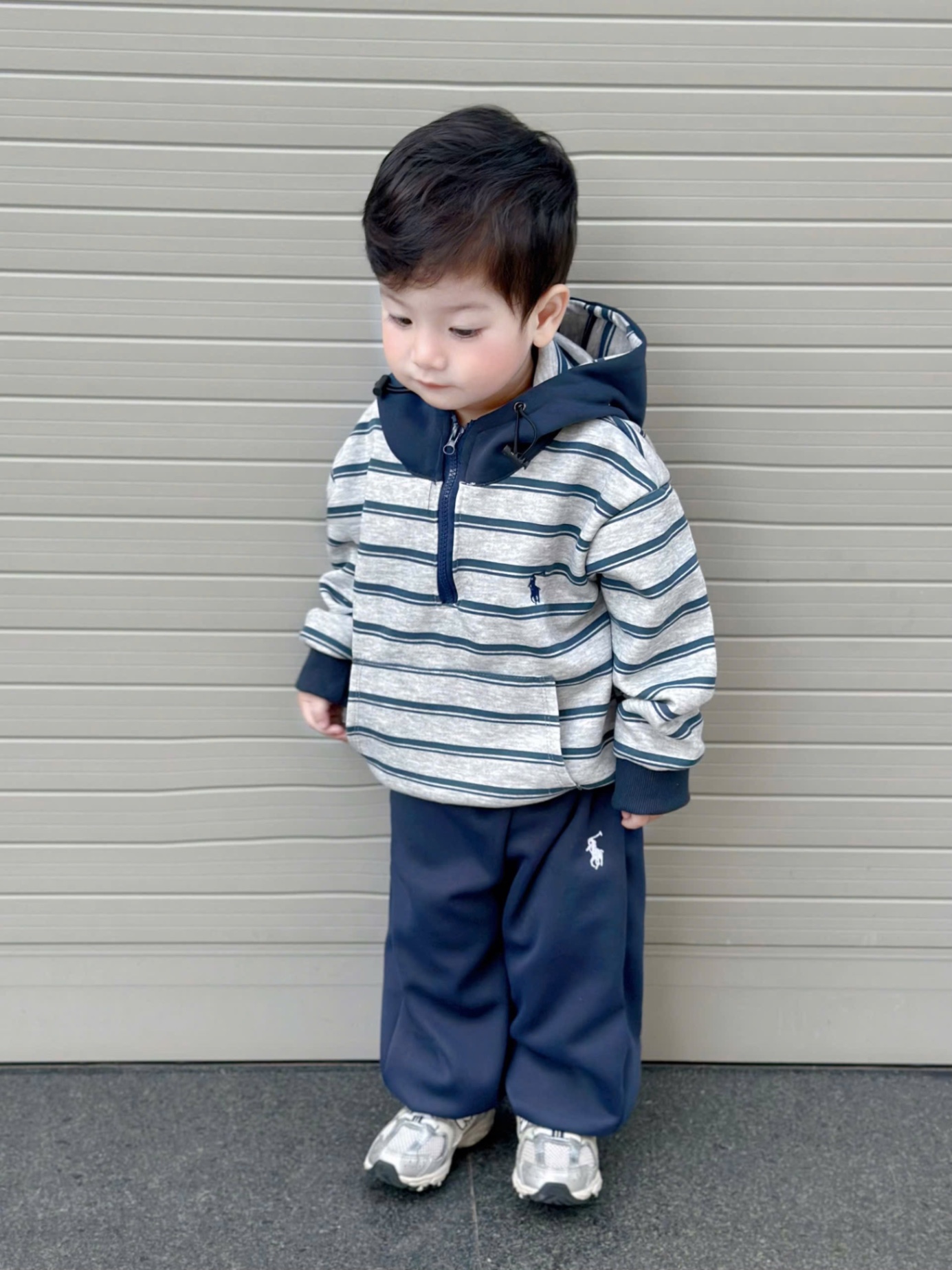 T063 - BỘ NỈ BÉ TRAI HOODIE MŨ KẺ CỔ KHOÁ KỊ SĨ
