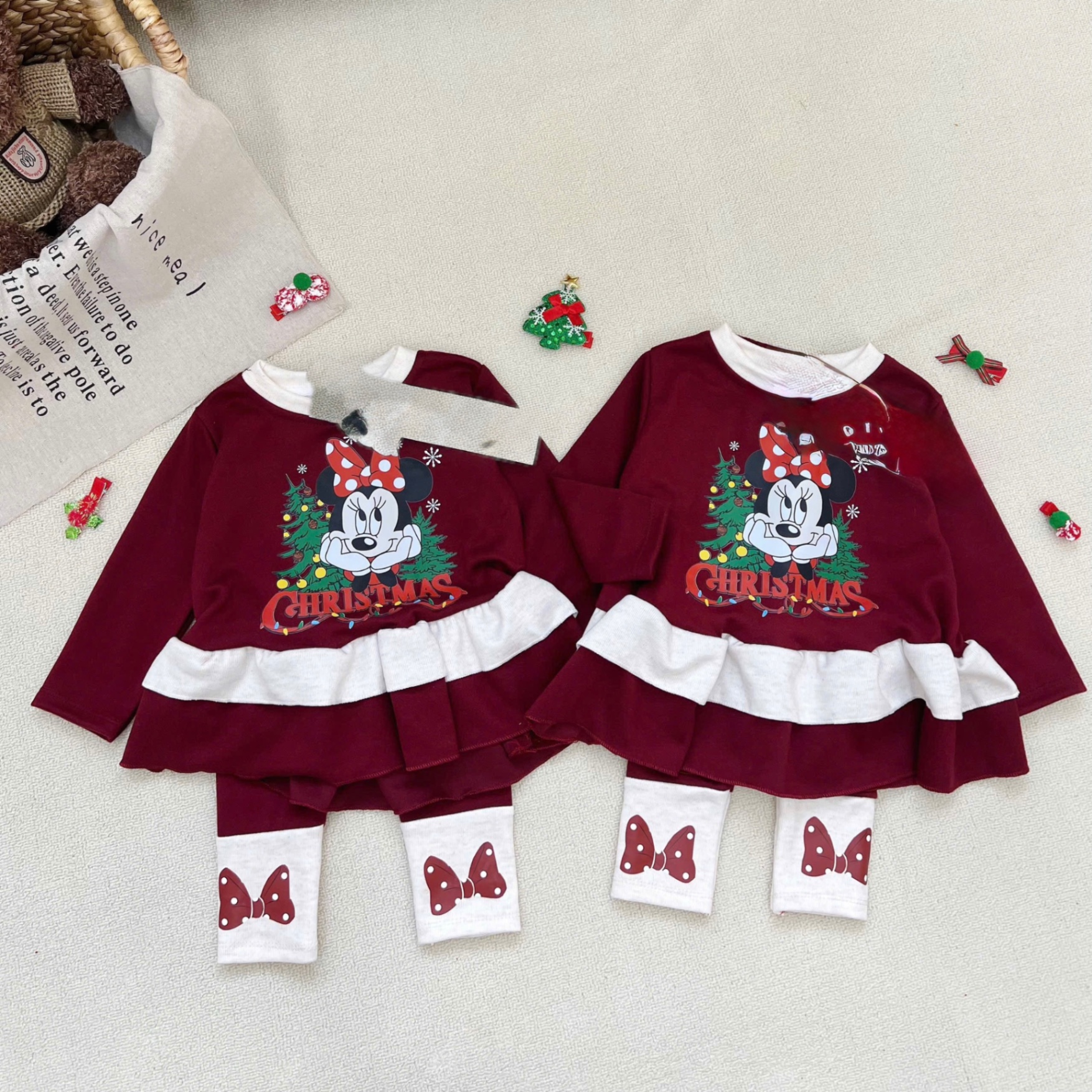 G851 - BỘ BÉ GÁI TĂM THỎ ĐỎ MICKEY MINNIE CHRISTMAS
