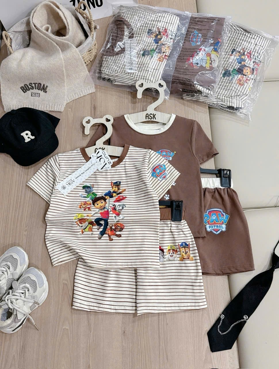 T067 - SET 2 BỘ ĐÙI BÉ TRAI PAW PATROL nâu kẻ