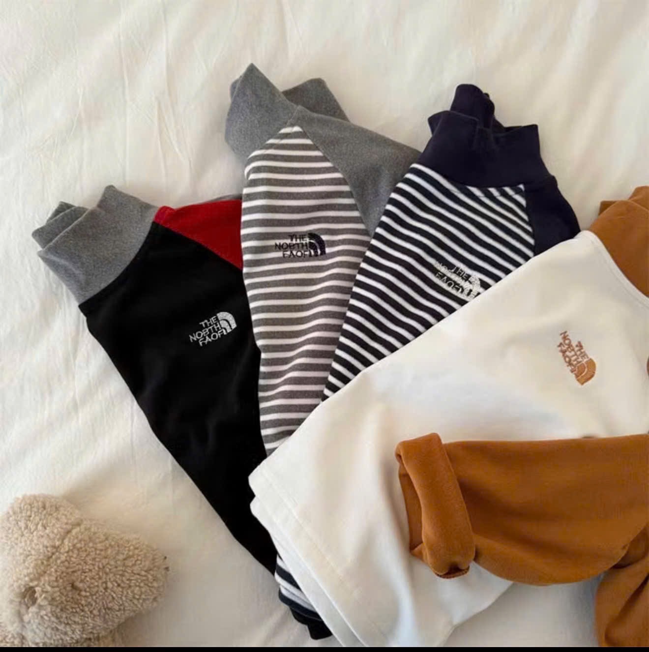 AB842 - SET 4 ÁO BÉ TRAI ZIP LÔNG CỔ CAO THE NORTH FOAF