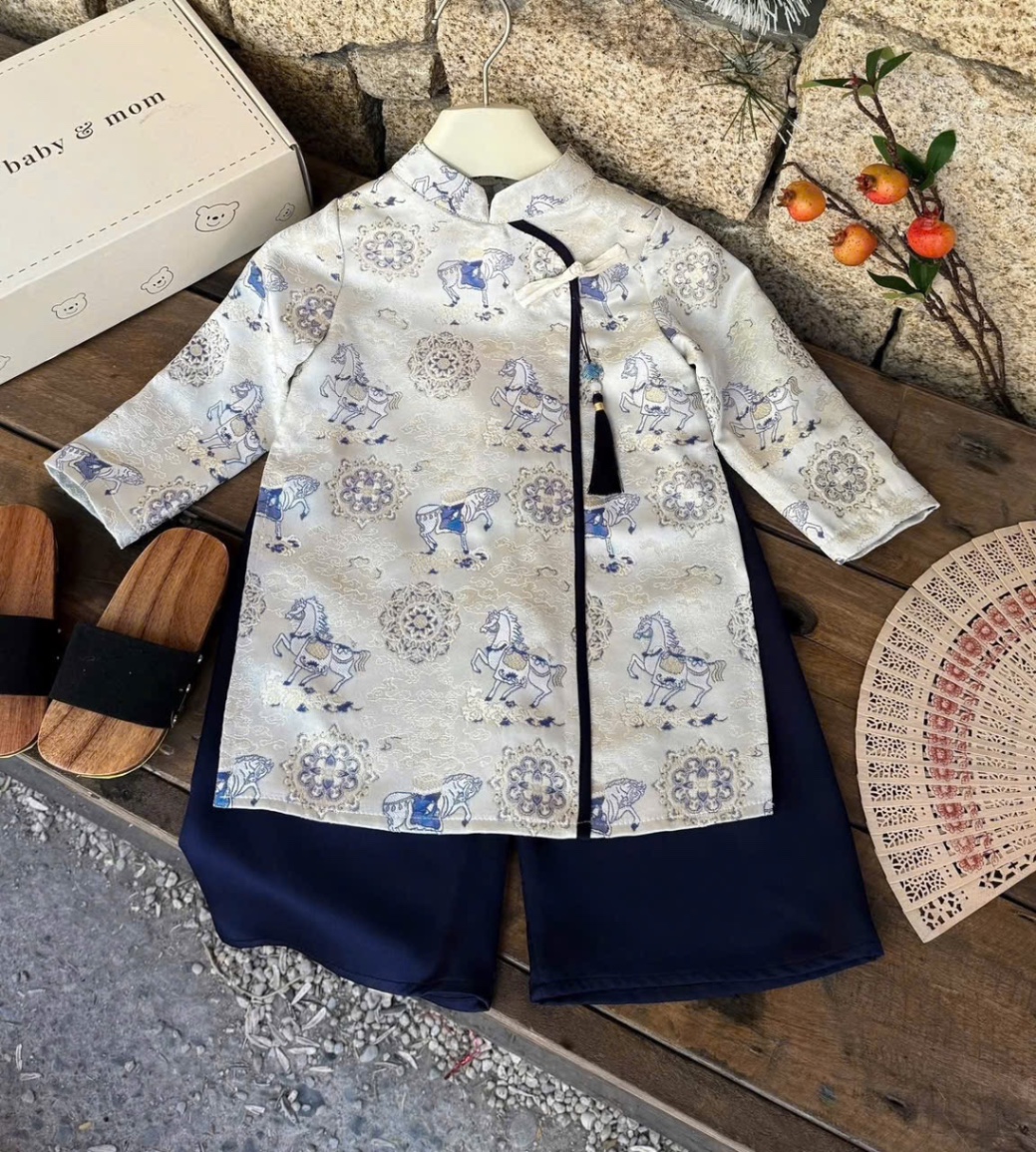 T070 - SET ÁO DÀI BÉ GẤM NGỰA THANH MÃ QUẦN LỤA XANH