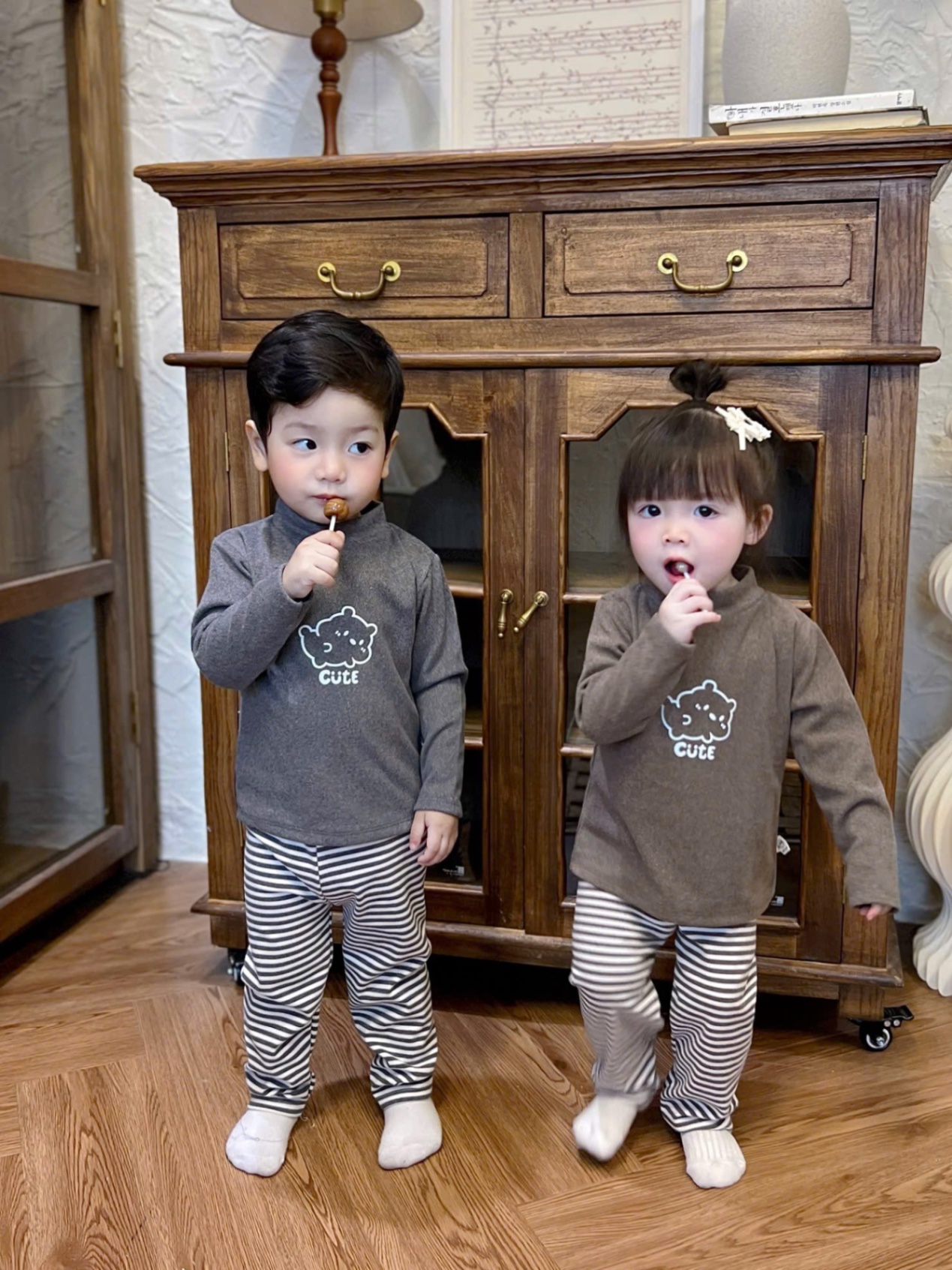 T056 - SET 2 BỘ ZIP LÔNG BÉ CHÓ CUTE BÉ TRAI GÁI