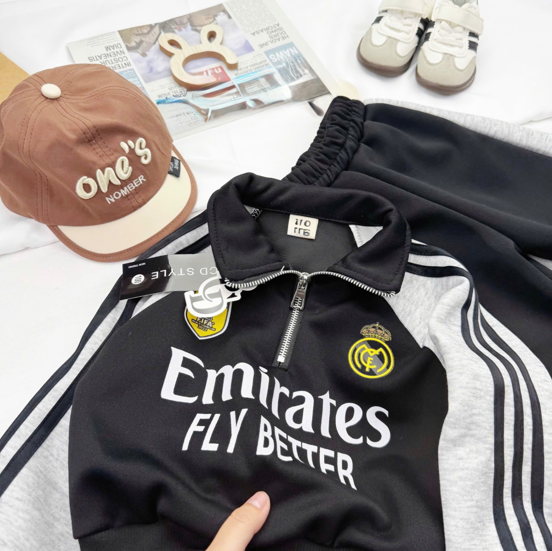 T062 - BỘ NỈ BÉ TRAI HAIDA CỔ KHOÁ PHỐI TAY Emirates